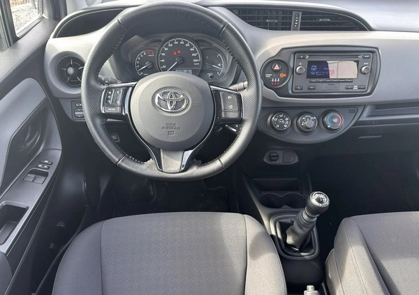 Toyota Yaris cena 52900 przebieg: 48000, rok produkcji 2020 z Wojkowice małe 232